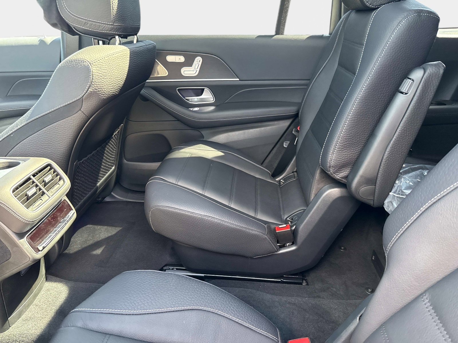 New 2026 Mercedes-Benz GLS 450 4MATIC image 15