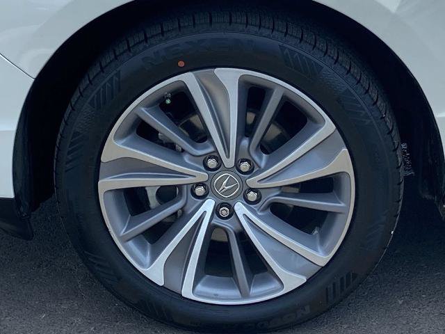 Used 2017 Acura MDX w/ Technology Package AWD/4WD image 30