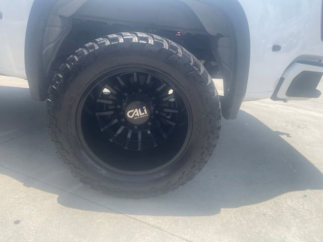 Used 2022 Chevrolet Silverado 3500 High Country AWD/4WD image 8
