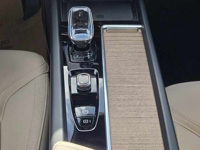 New 2026 Volvo XC60 T8 Plus w/ Climate Package image 21
