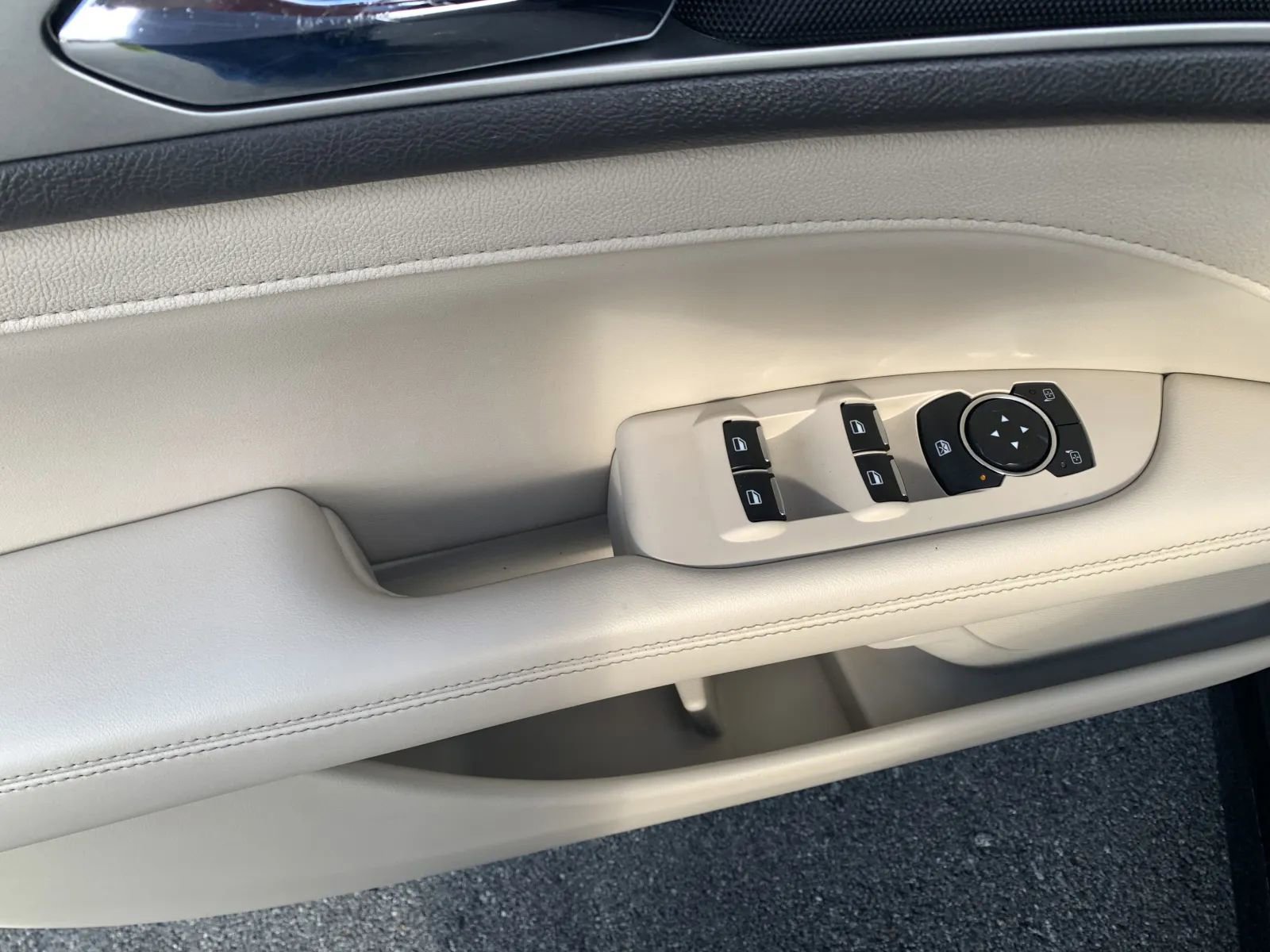 Used 2018 Lincoln MKZ Premiere image 21