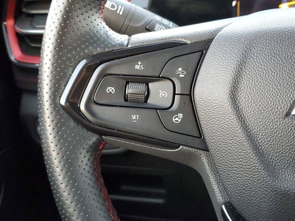 Used 2024 Chevrolet TrailBlazer RS image 15