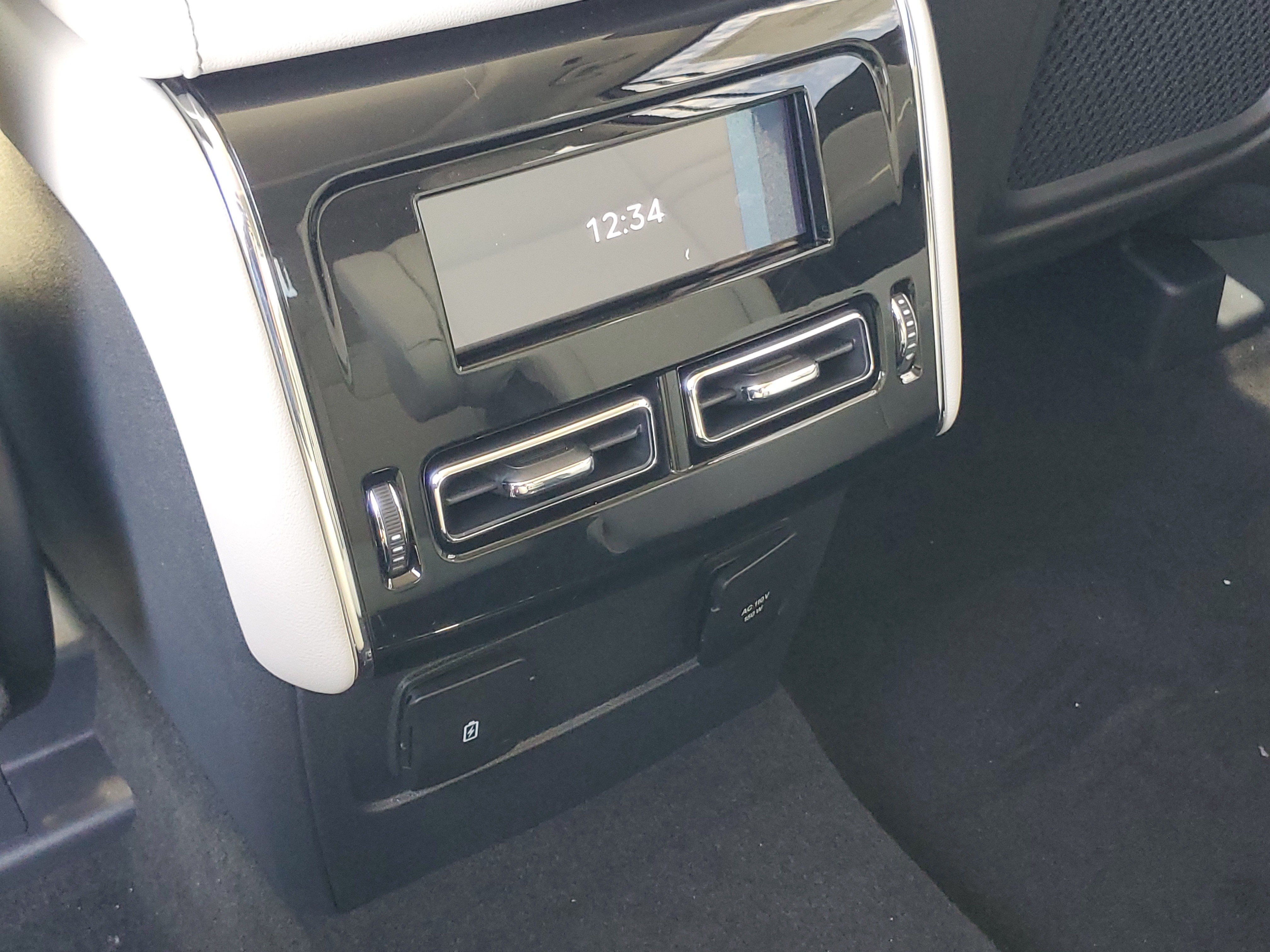 New 2027 Lincoln Aviator AWD image 25
