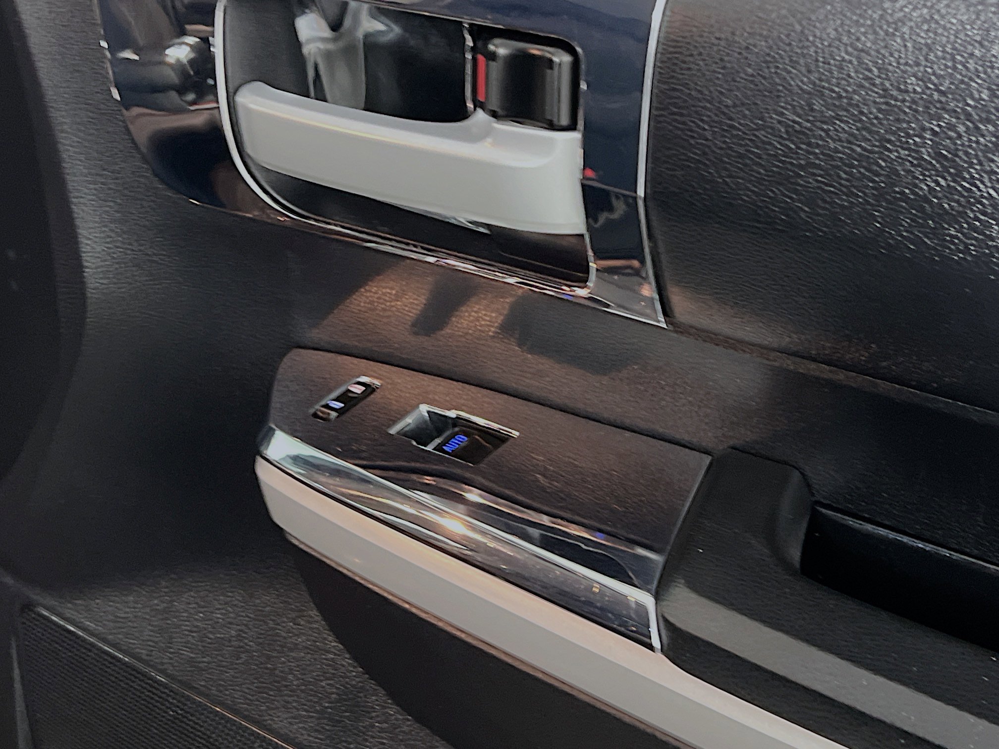 Used 2019 Toyota Tundra SR5 w/ TRD Sport Package image 32