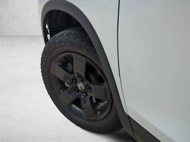 Used 2025 Honda Ridgeline Black Edition image 10
