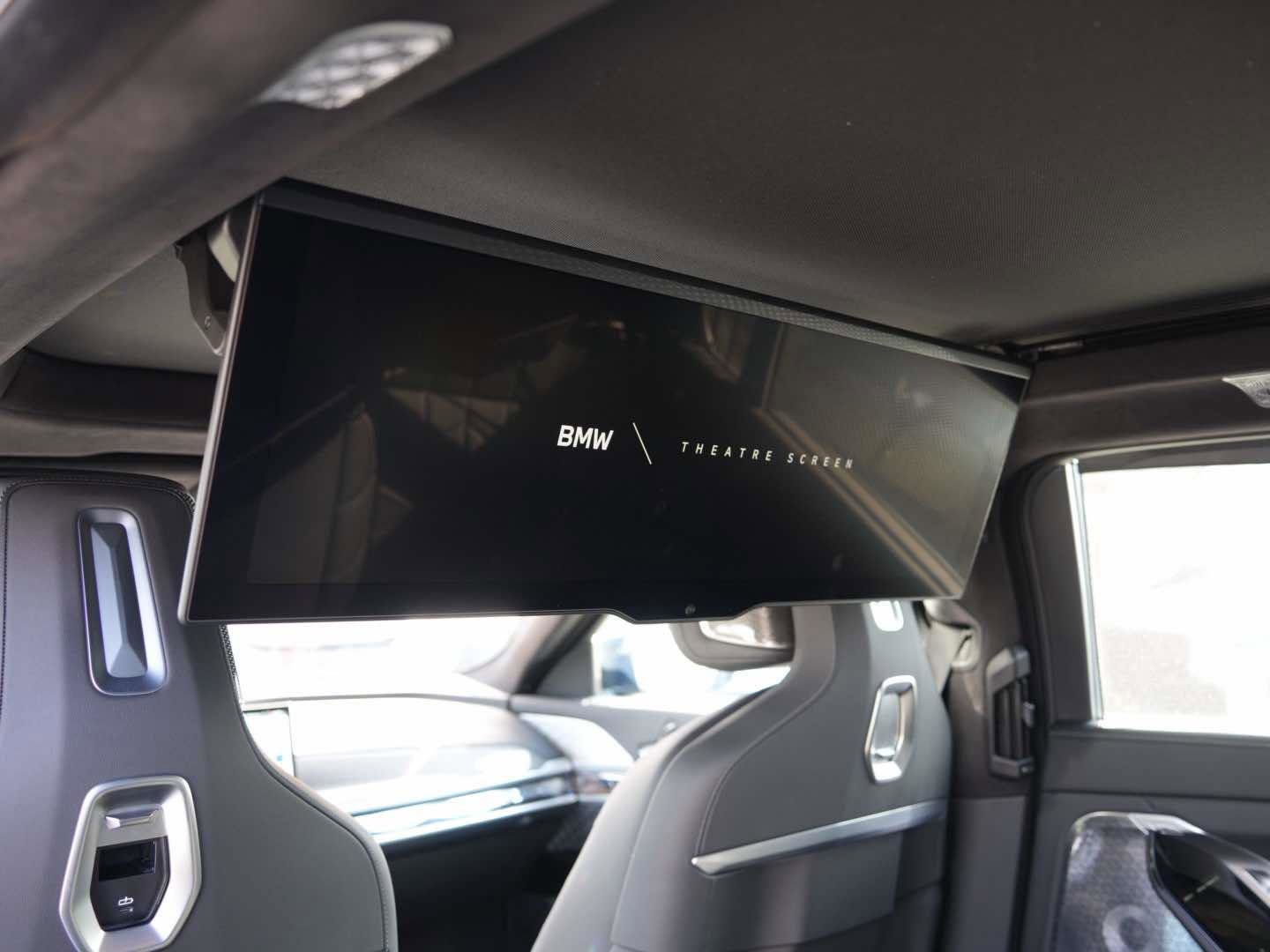 Used 2025 BMW i7 M70 image 21