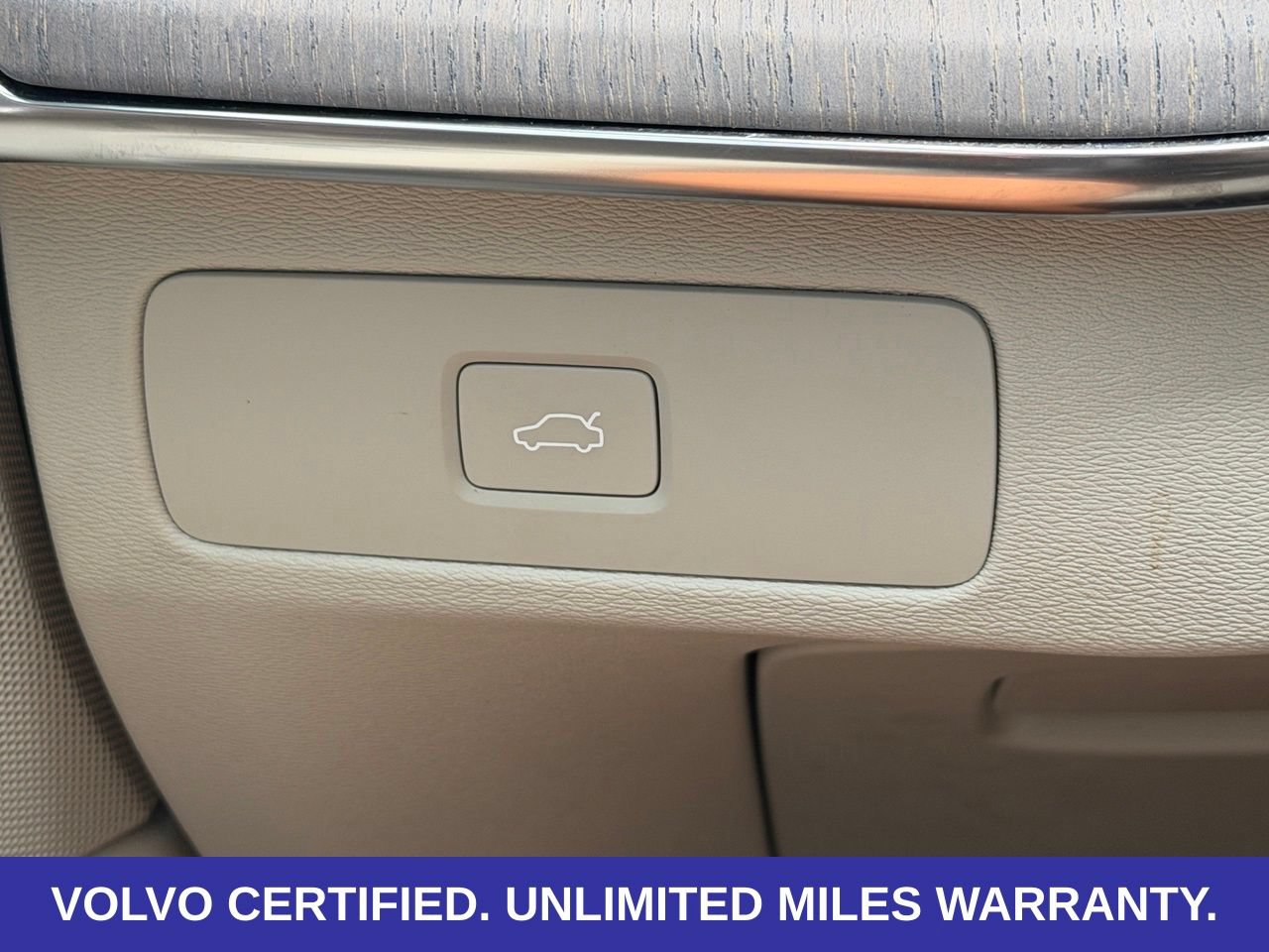 Certified 2026 Volvo XC90 B6 Ultra AWD/4WD image 18