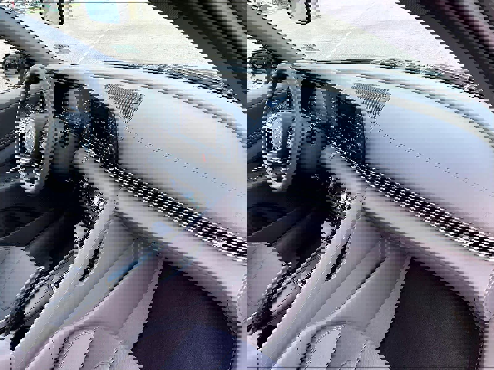 Used 2026 Hyundai Elantra Sport image 14