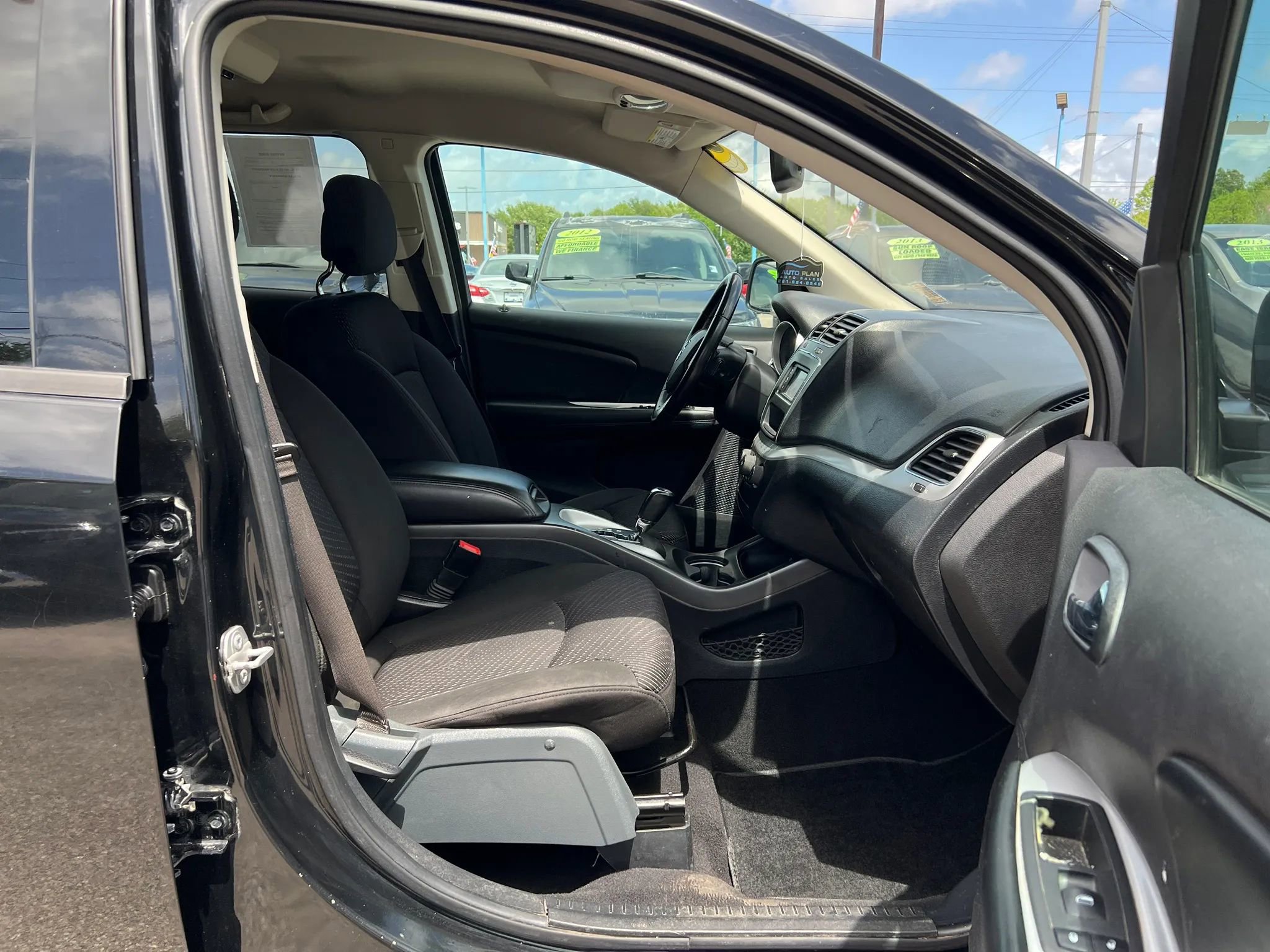 Used 2020 Dodge Journey SE w/ SE Popular Equipment Group image 13