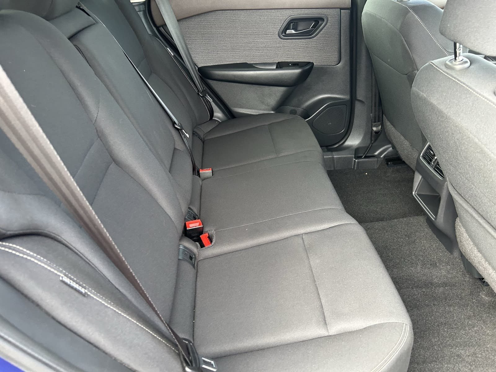 Used 2023 Nissan Rogue S FWD image 16