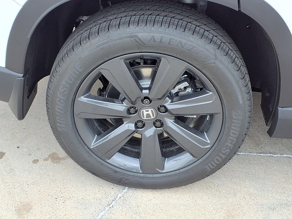 New 2026 Honda Pilot Sport image 9