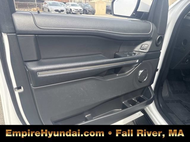 Used 2024 Ford Expedition Max XLT image 19