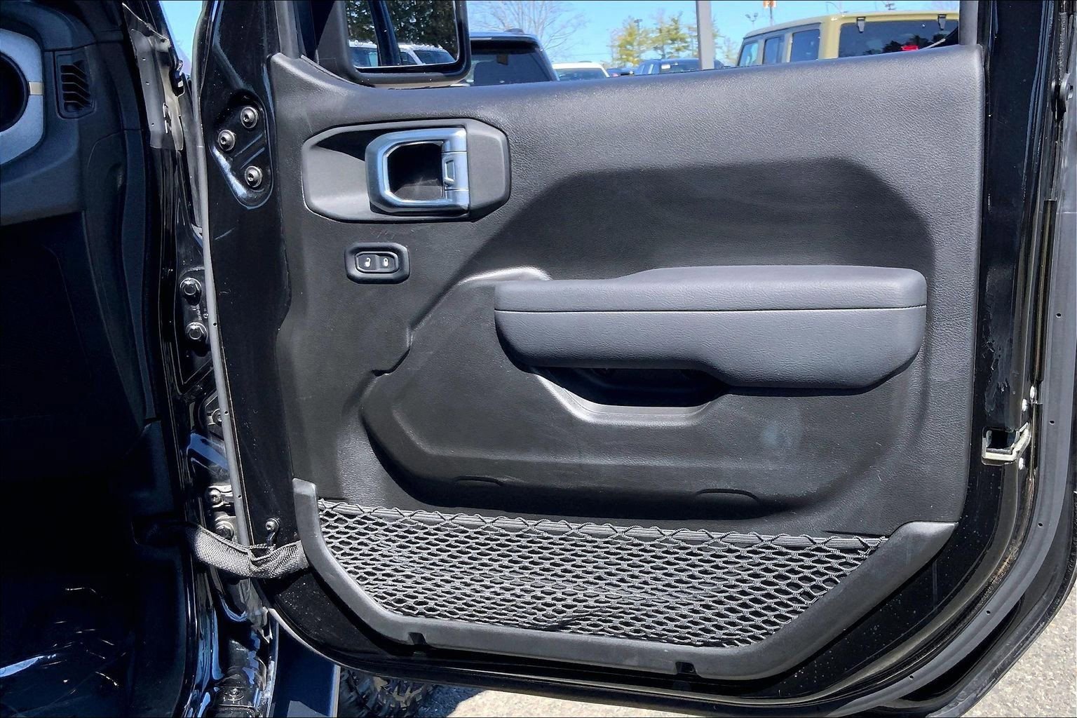 Certified 2025 Jeep Wrangler Sport image 22