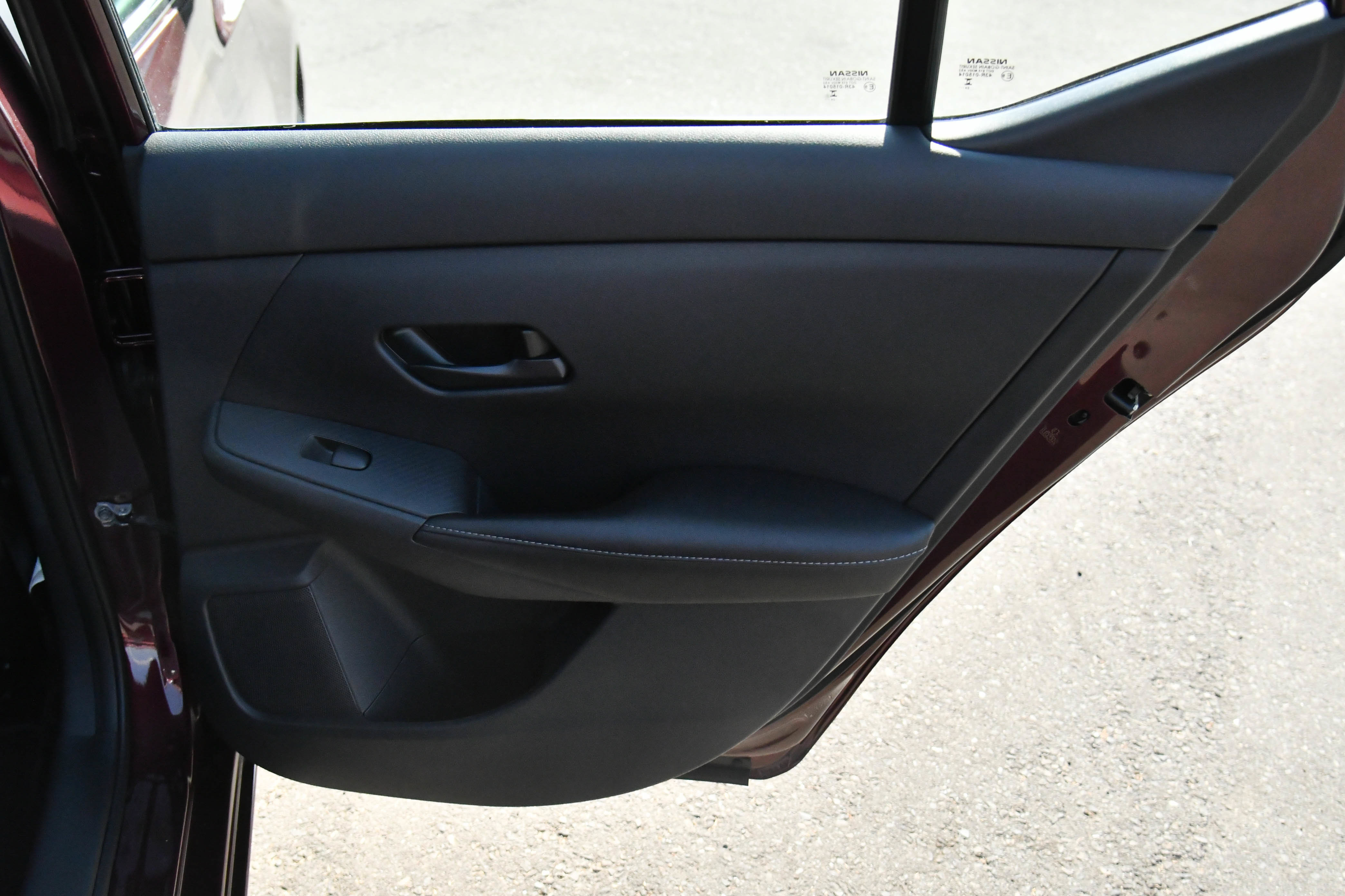 Used 2025 Nissan Sentra SV FWD image 35