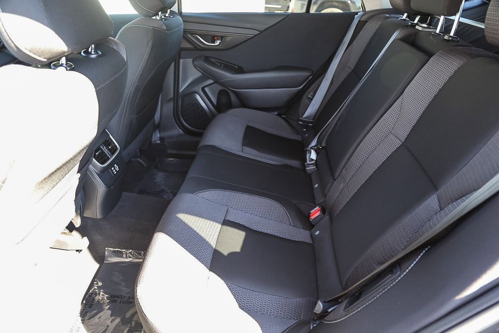 Used 2025 Subaru Outback Premium image 19
