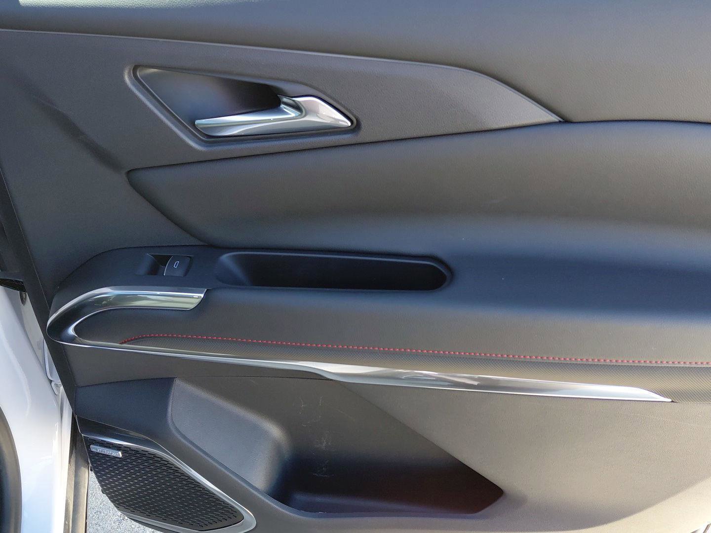 Used 2024 Chevrolet Traverse RS image 17