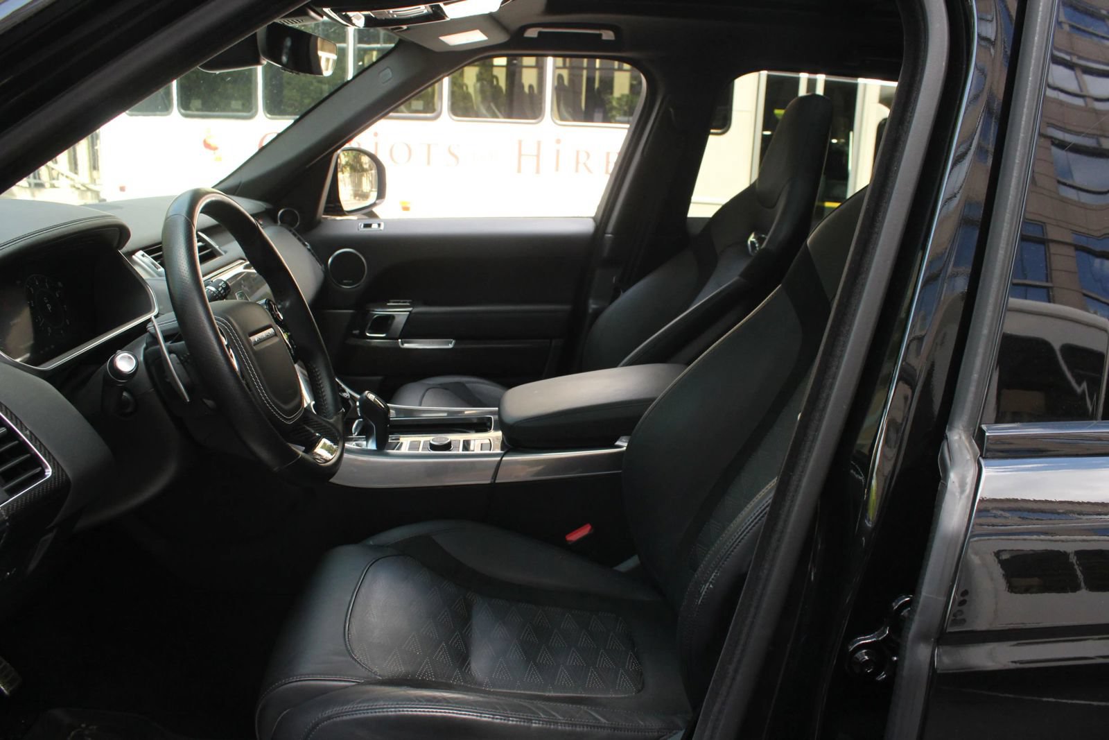 Used 2019 Land Rover Range Rover Sport SVR AWD/4WD image 14
