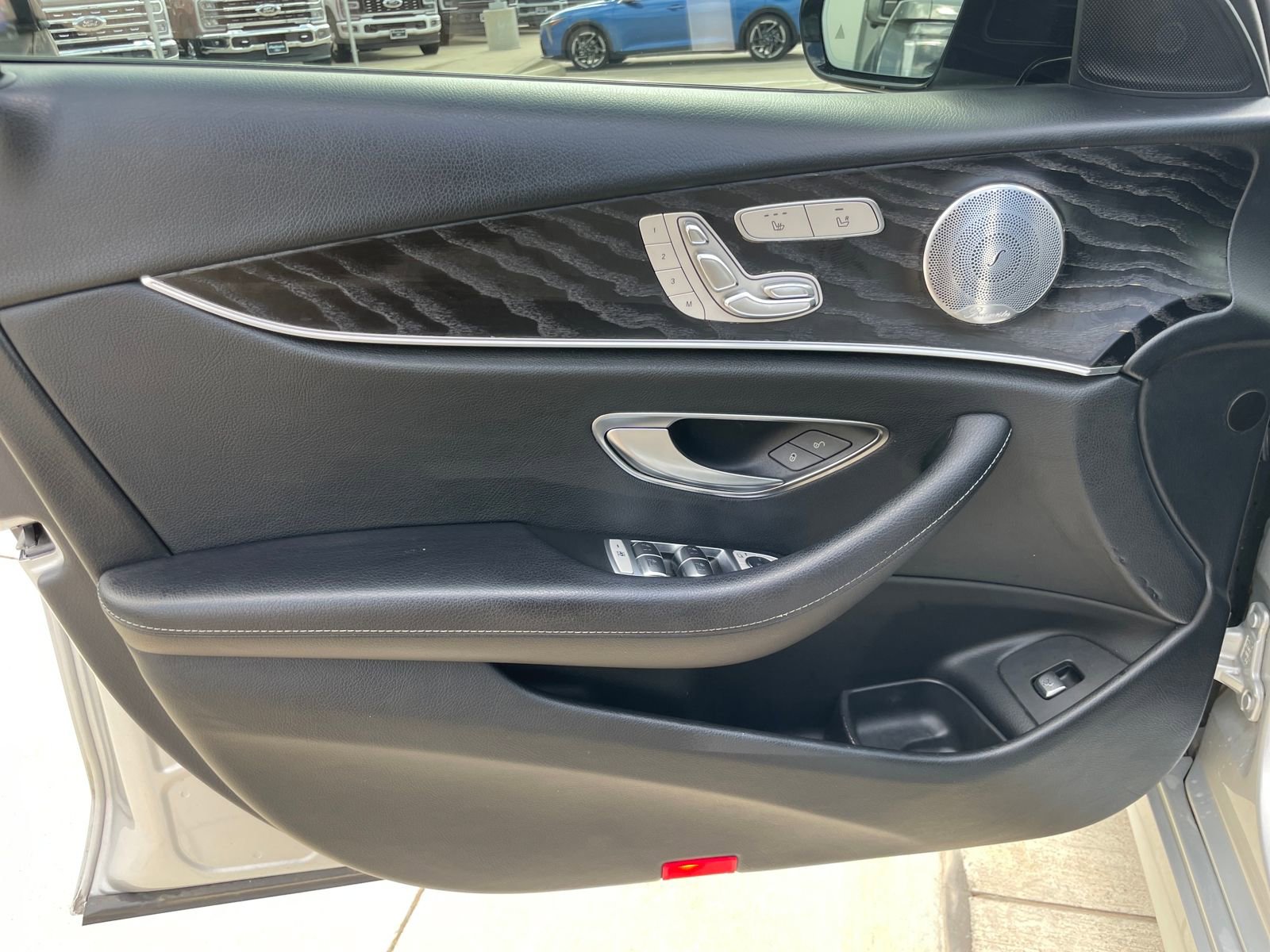 Used 2018 Mercedes-Benz E 300 image 10