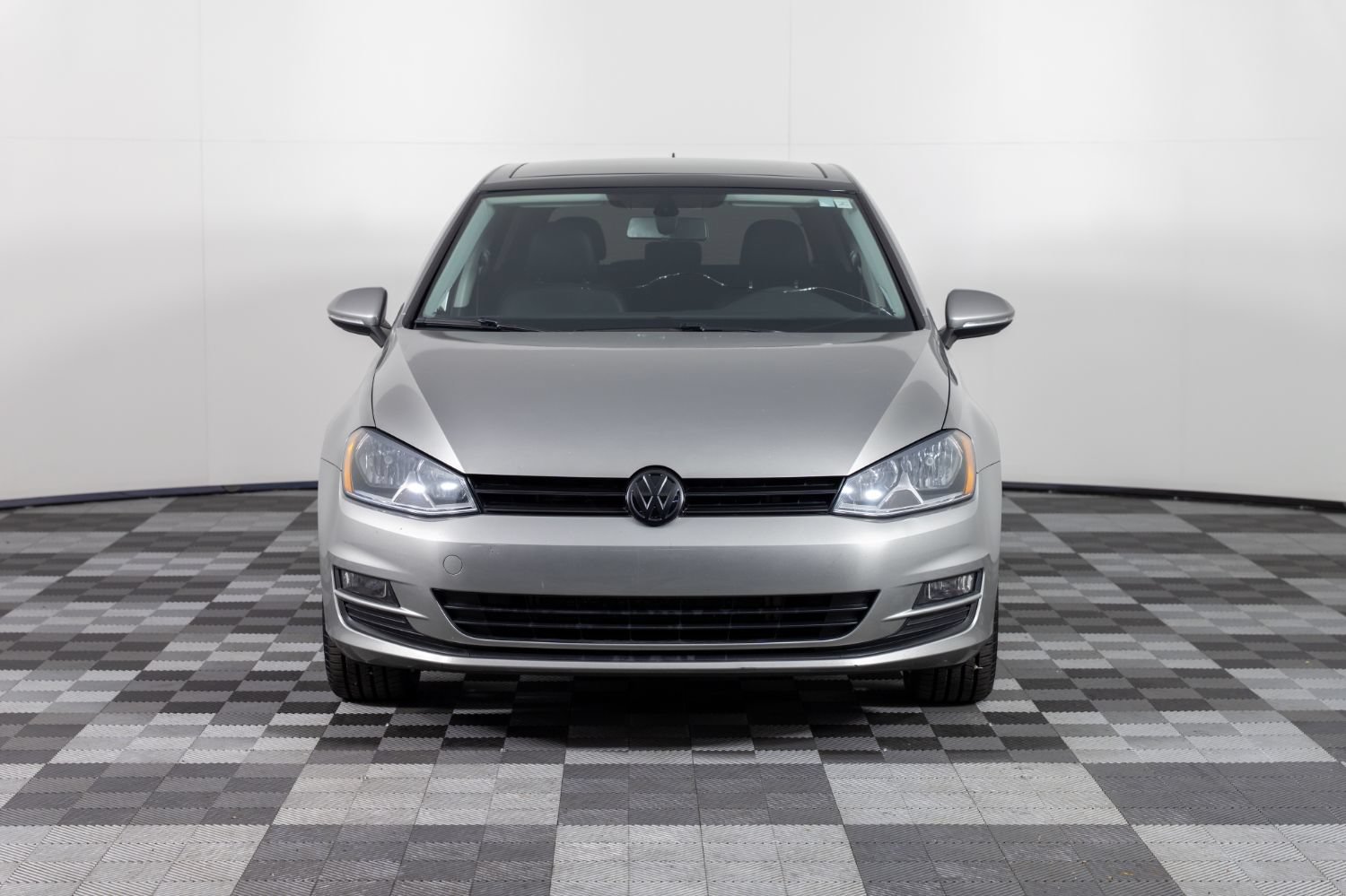 Used 2017 Volkswagen Golf SE FWD image 11