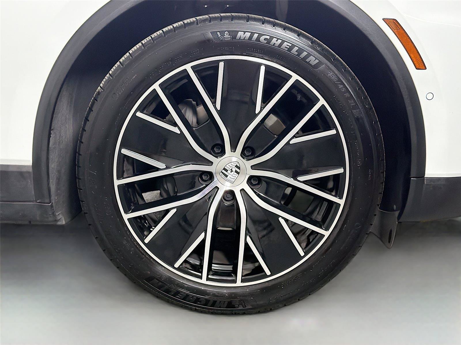 Certified 2025 Porsche Macan Electric RWD image 14