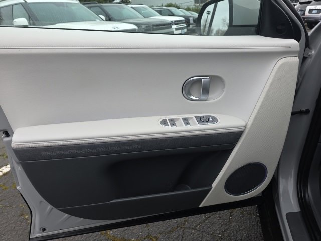 Used 2022 Hyundai Ioniq 5 SEL image 8