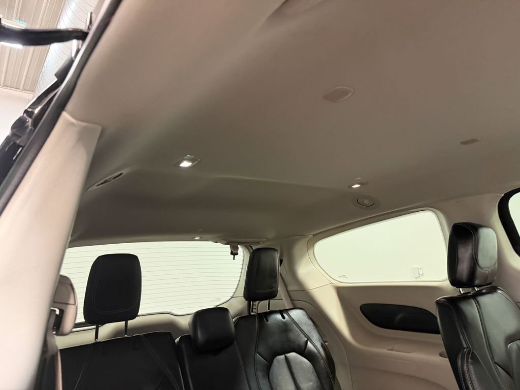 Used 2024 Chrysler Pacifica Touring-L FWD image 66