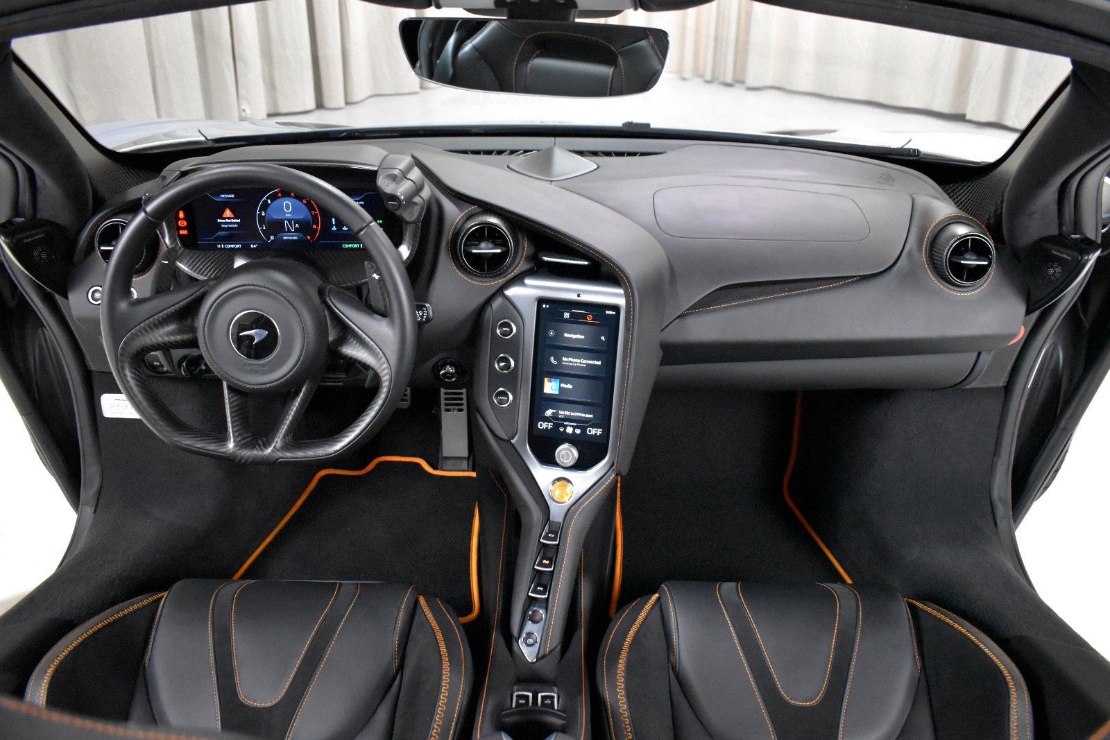 Used 2025 McLaren 750S Spider RWD image 23