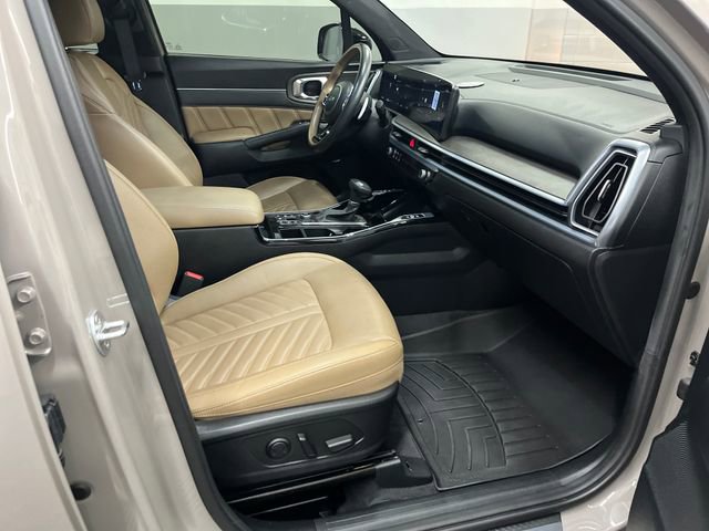 Certified 2024 Kia Sorento SX Prestige w/ Olive Brown Leather Package AWD/4WD image 35