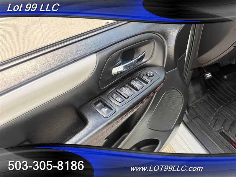 Used 2017 Dodge Grand Caravan GT FWD image 35
