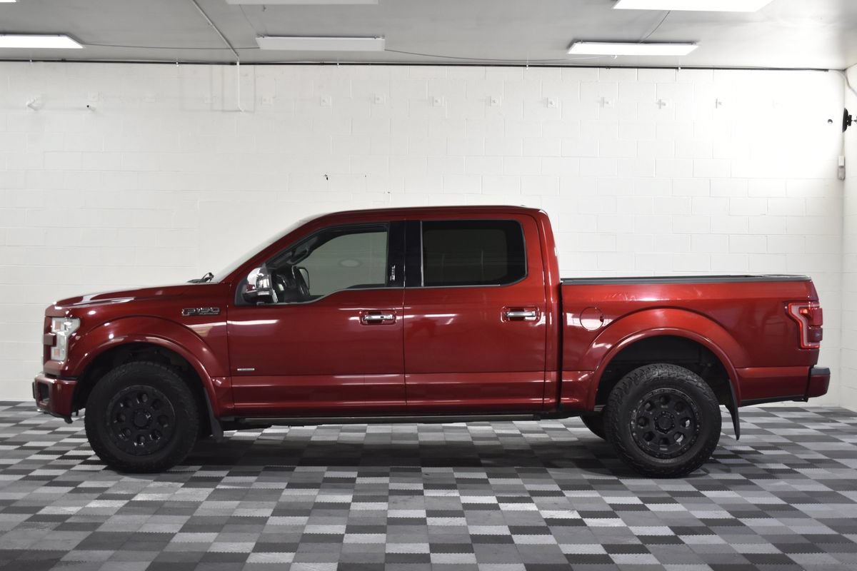Used 2017 Ford F150 Platinum w/ Equipment Group 701A Luxury AWD/4WD image 2
