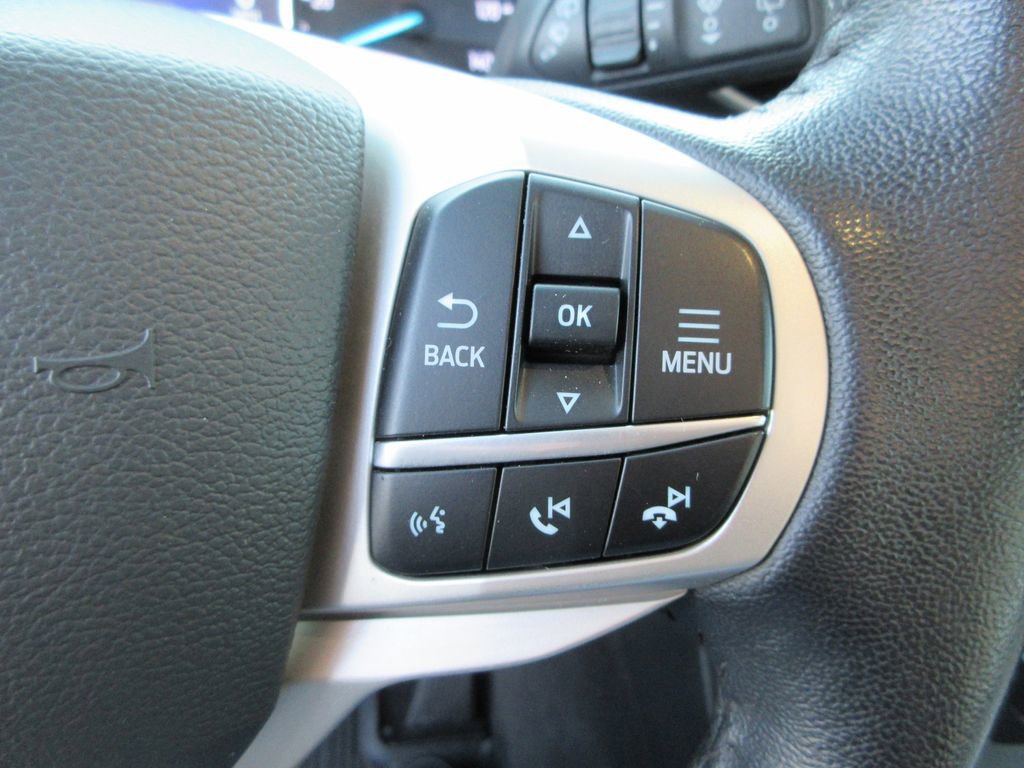 Used 2022 Ford Explorer Limited w/ Equipment Group 301A AWD/4WD image 28