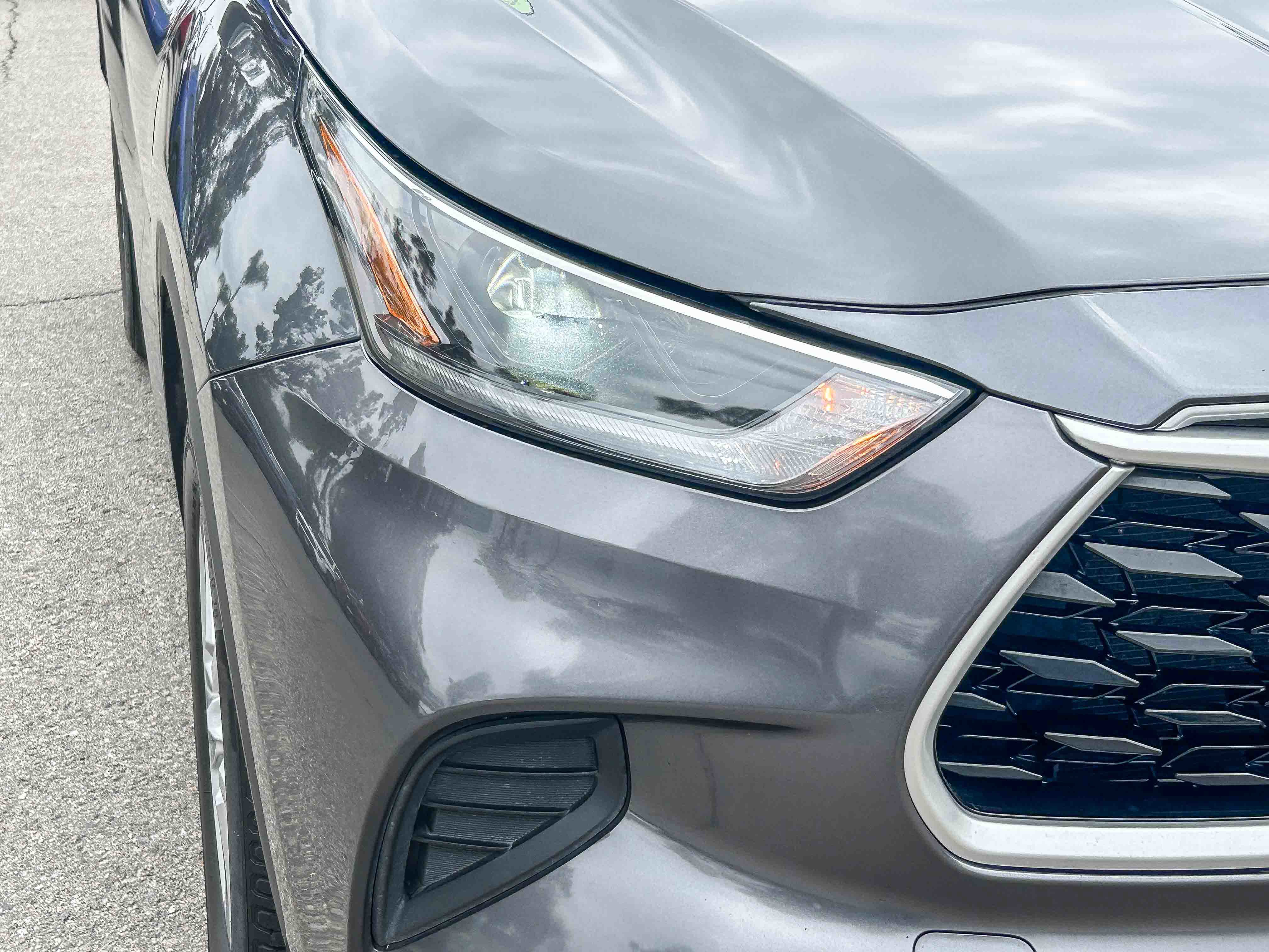 Used 2021 Toyota Highlander L FWD image 4
