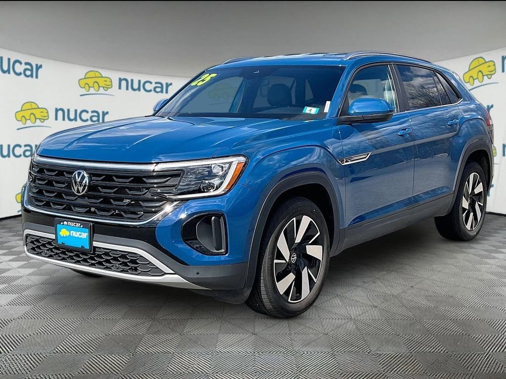Used 2025 Volkswagen Atlas Cross Sport SE AWD/4WD image 3
