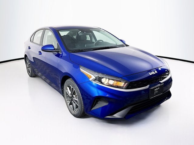 Certified 2023 Kia Forte LXS FWD image 3