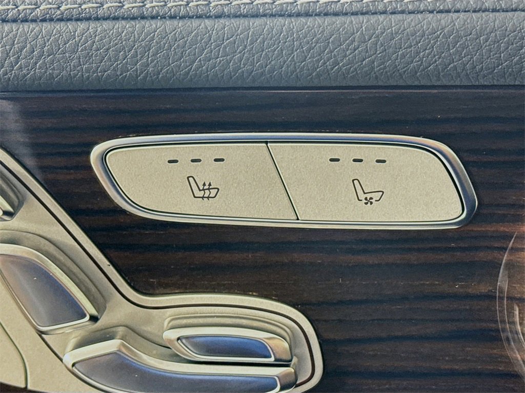 Used 2016 Mercedes-Benz GLC 300 4MATIC image 21