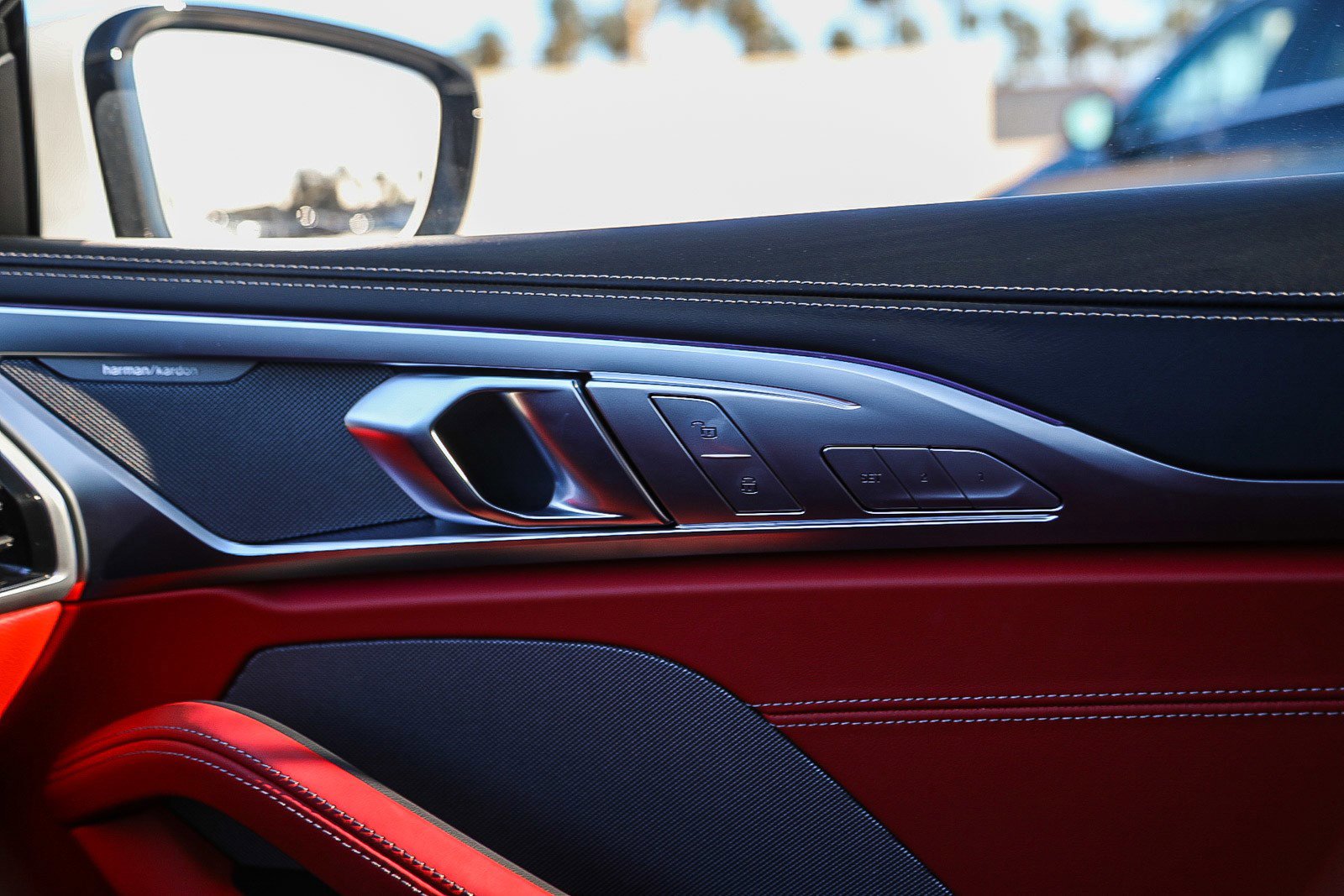 Used 2025 BMW 840i Convertible w/ Comfort Seating Package image 21