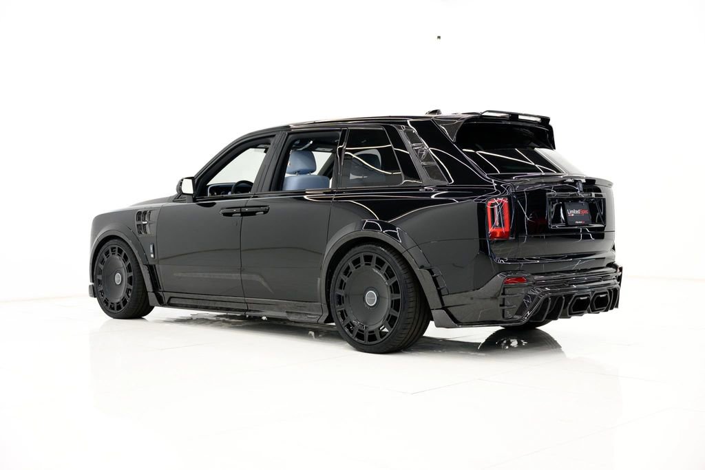 Used 2025 Rolls-Royce Cullinan image 26