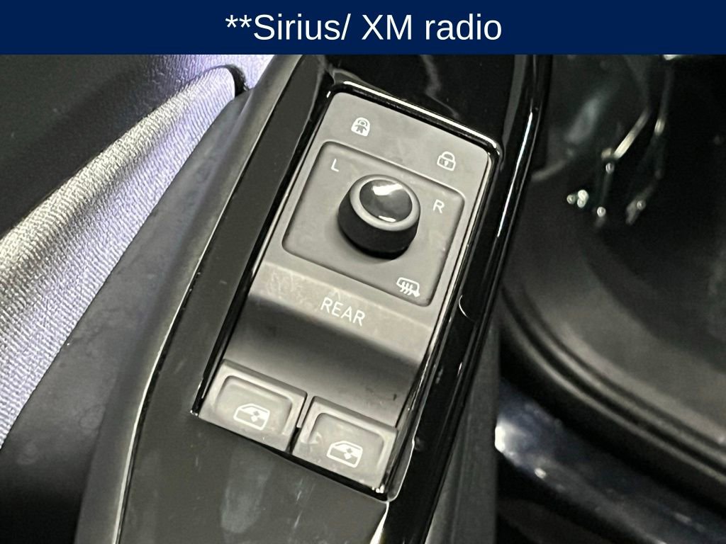 Used 2023 Volkswagen ID.4 Pro AWD/4WD image 17