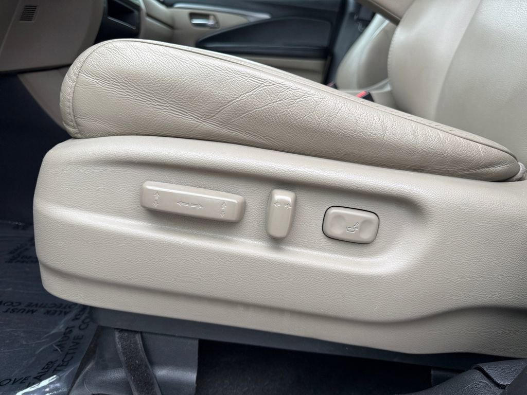 Used 2021 Honda Pilot EX-L image 10