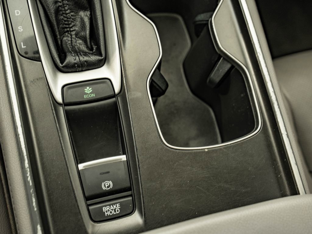 Used 2018 Honda Accord EX-L image 37