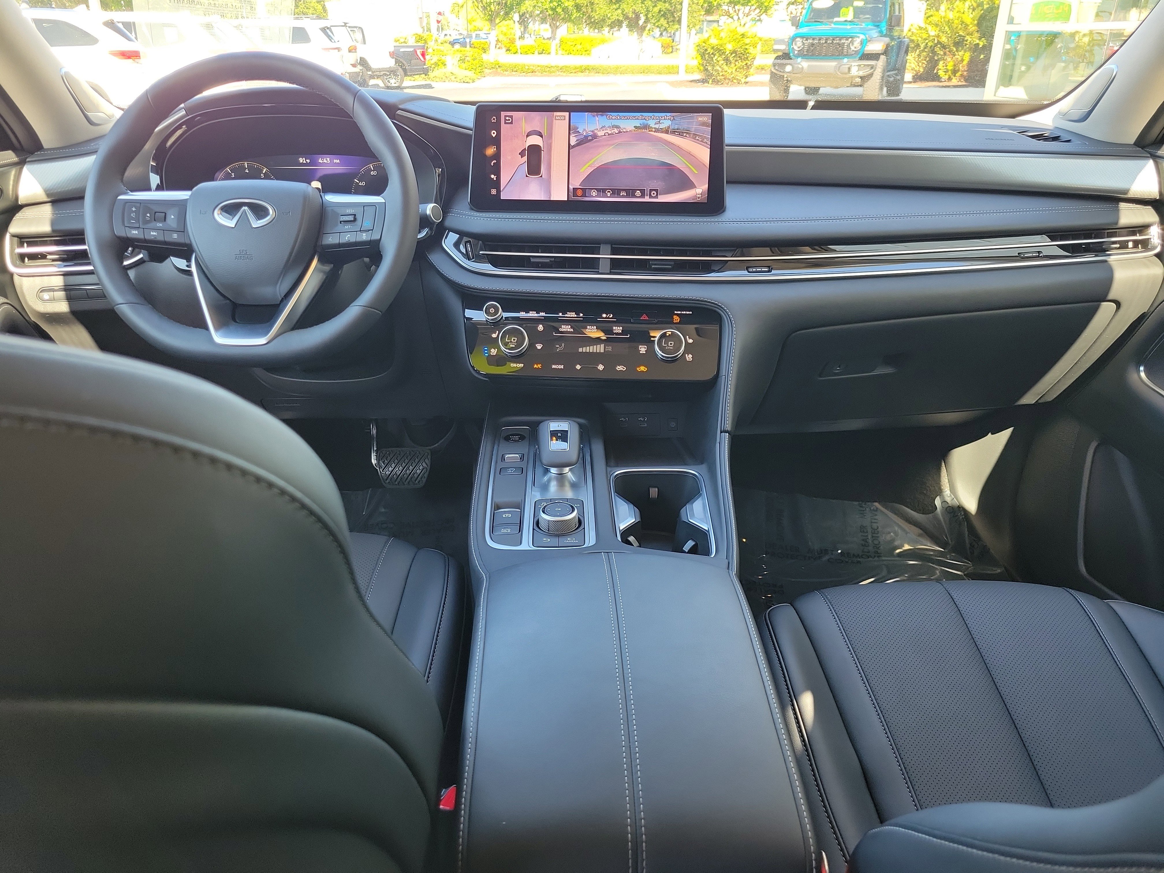 Certified 2026 INFINITI QX60 Luxe w/ Cargo Package FWD image 14