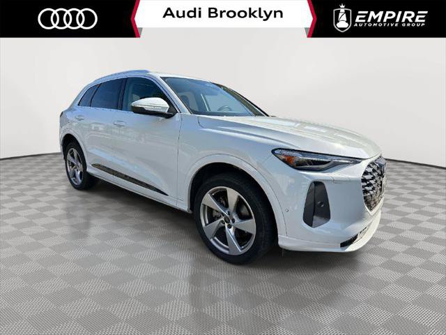 Used 2025 Audi Q5 Premium Plus w/ Premium Plus