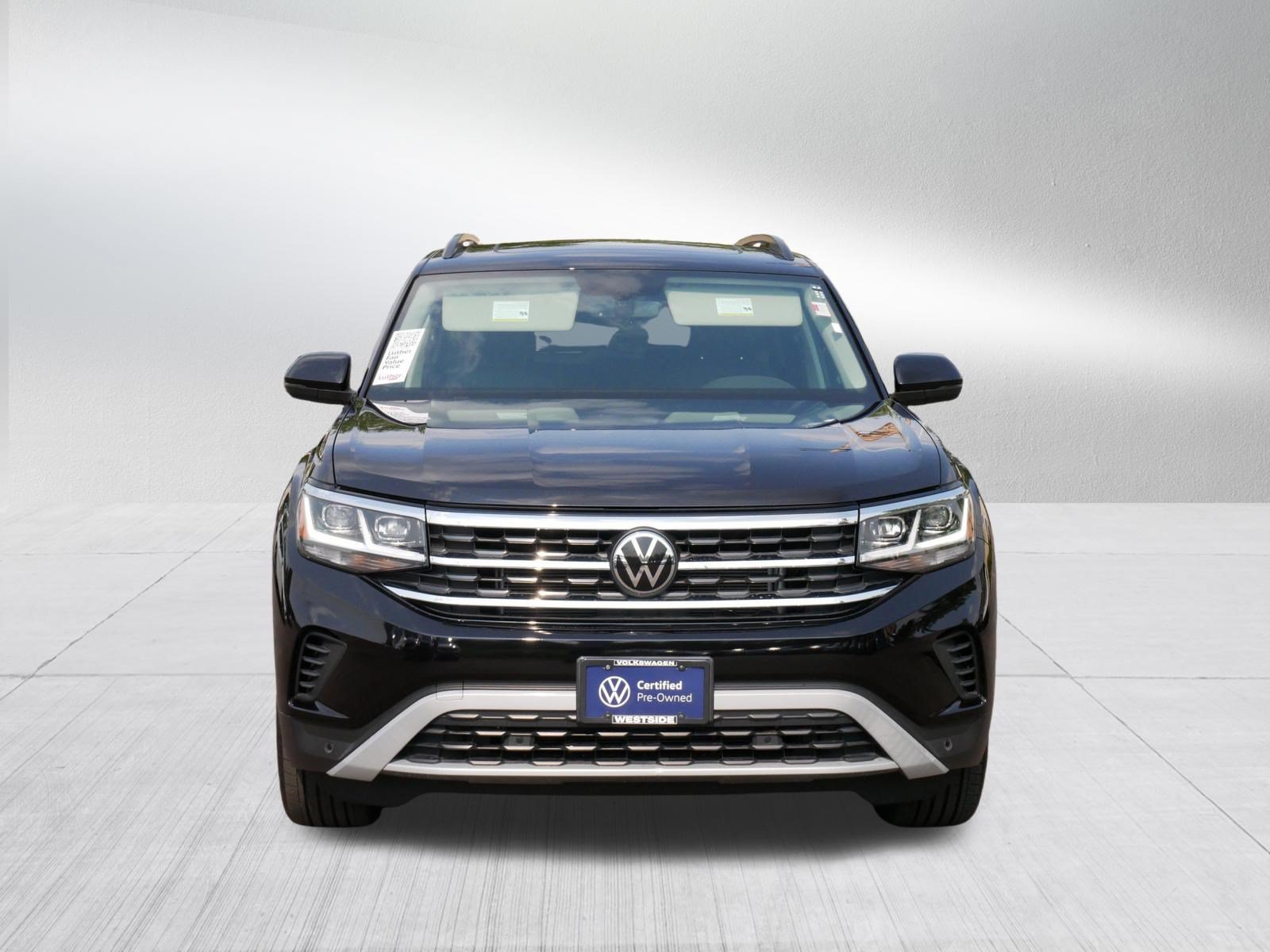 Certified 2023 Volkswagen Atlas SE w/ Panoramic Sunroof Package AWD/4WD image 2