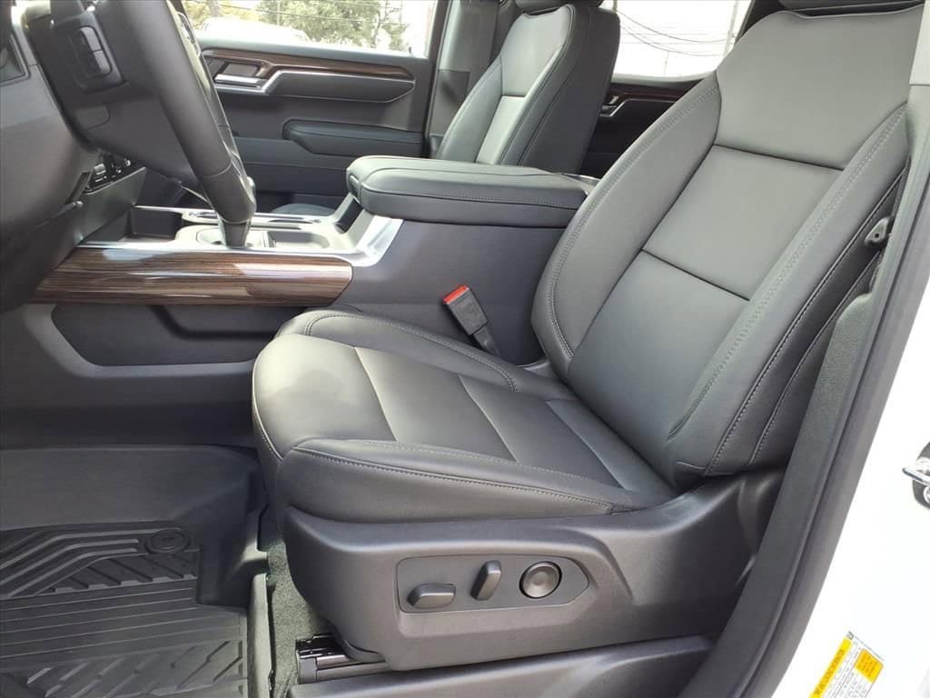 New 2026 Chevrolet Silverado 1500 RST w/ Safety Package AWD/4WD image 15