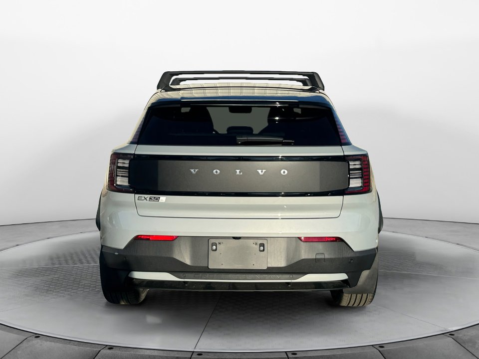 New 2026 Volvo EX30 Cross Country Ultra image 6