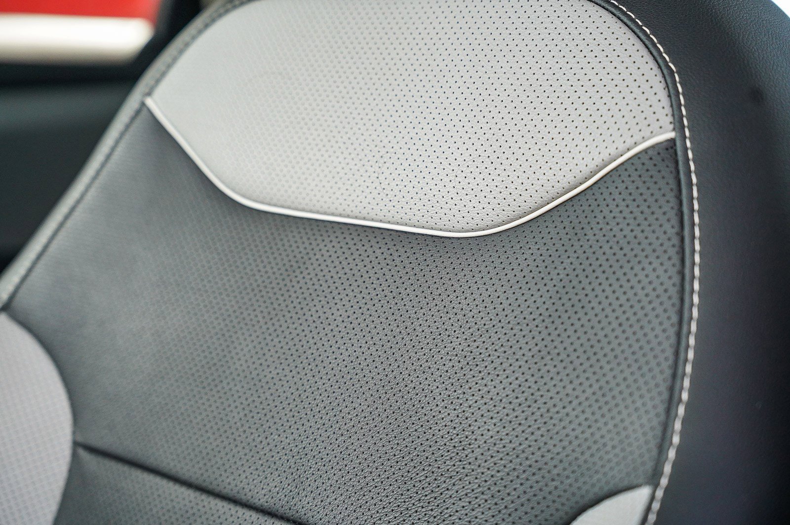 Used 2023 Volkswagen Taos SEL image 25