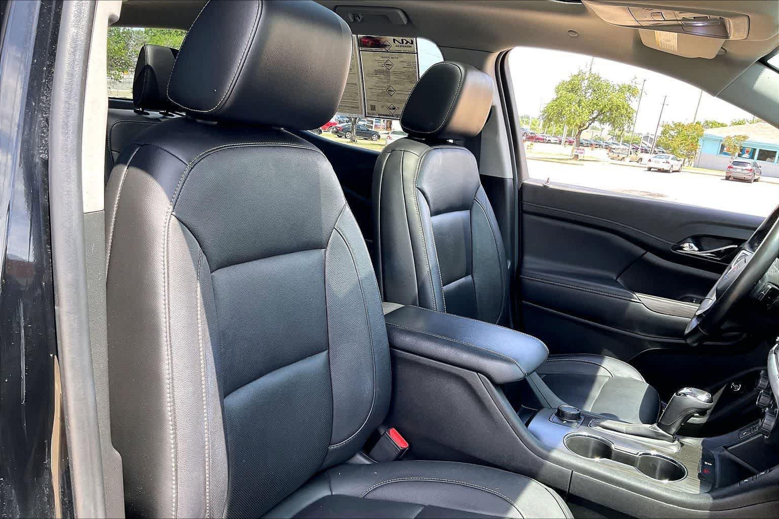 Used 2019 GMC Acadia SLT w/ Black Edition FWD image 13