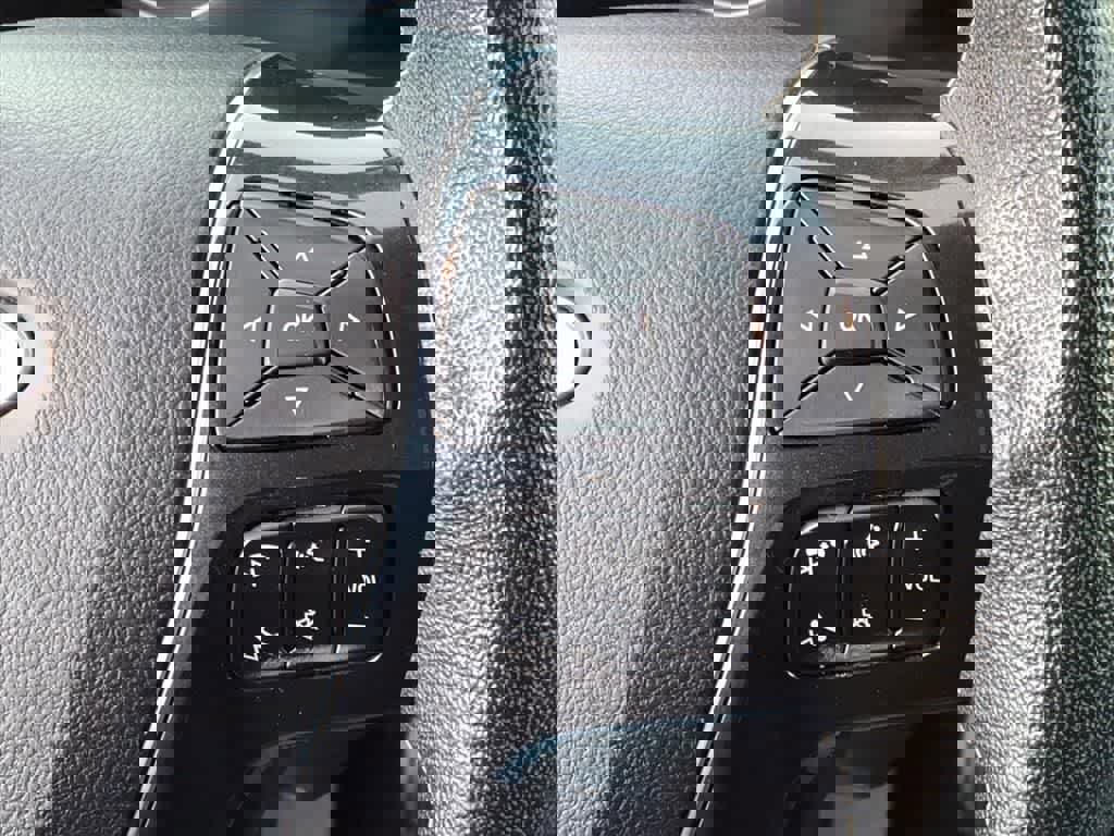 Used 2018 Ford Explorer Platinum image 19