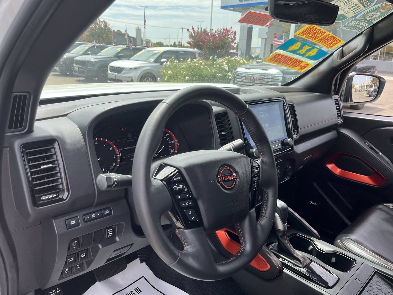 Used 2024 Nissan Frontier PRO-4X w/ Pro Premium Package AWD/4WD image 9