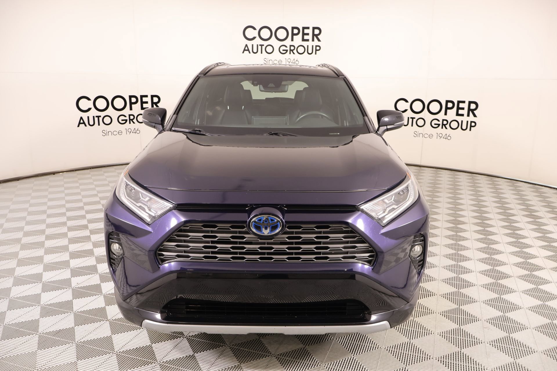 Used 2020 Toyota RAV4 XSE image 9